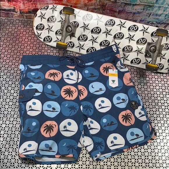 VISSLA Other - 🔥VISSLA RADICALS BOARDSHORTS🔥WAIST-36🔥